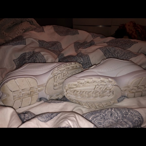 FILA all white sneakers - Picture 5 of 5